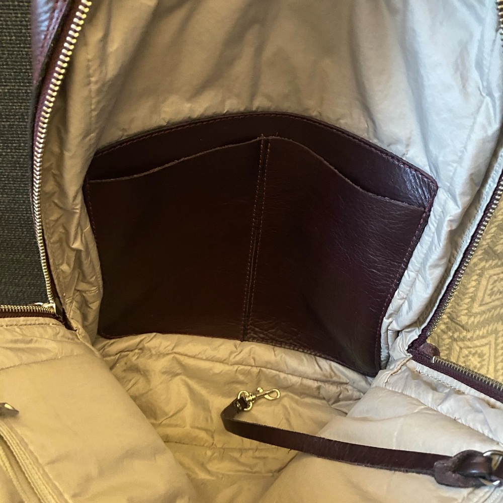 Mossi Leather Backpack - Deep Burgundy - Picture 10 of 11